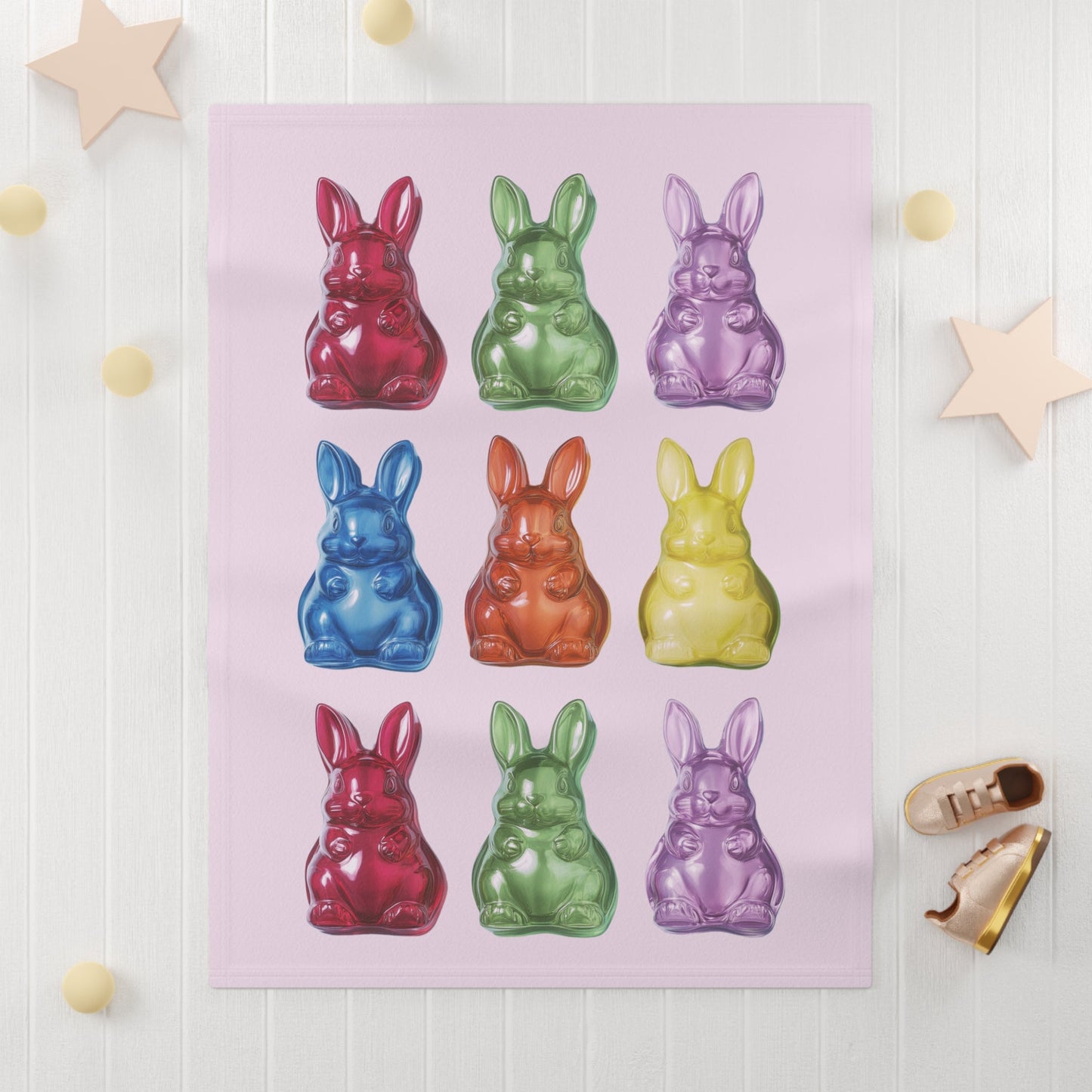 Soft Pink Fleece Baby Blanket with Bunny-Shaped Gummies