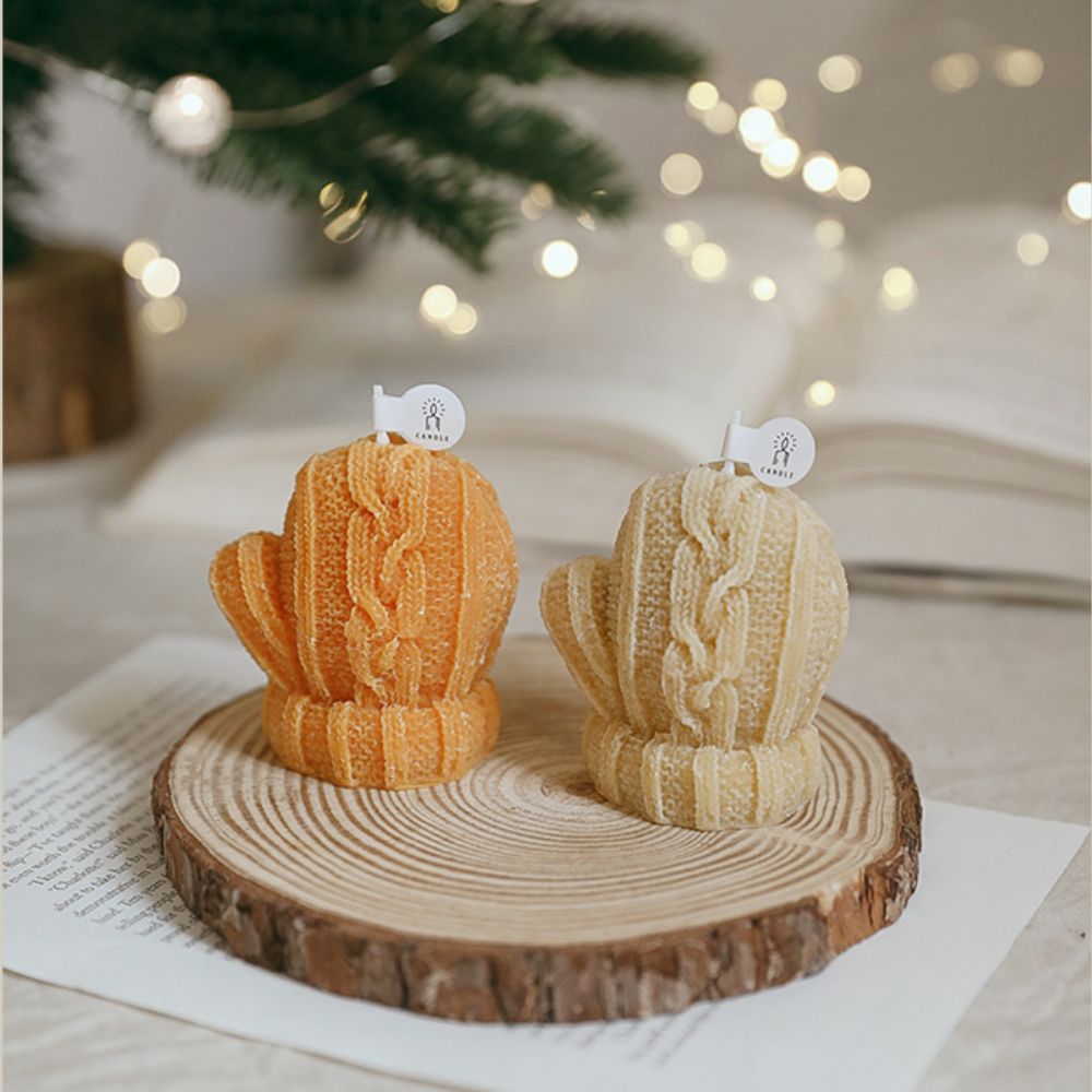 4-Piece Set of Seasonal Candle-Decorated Gloves for Winter