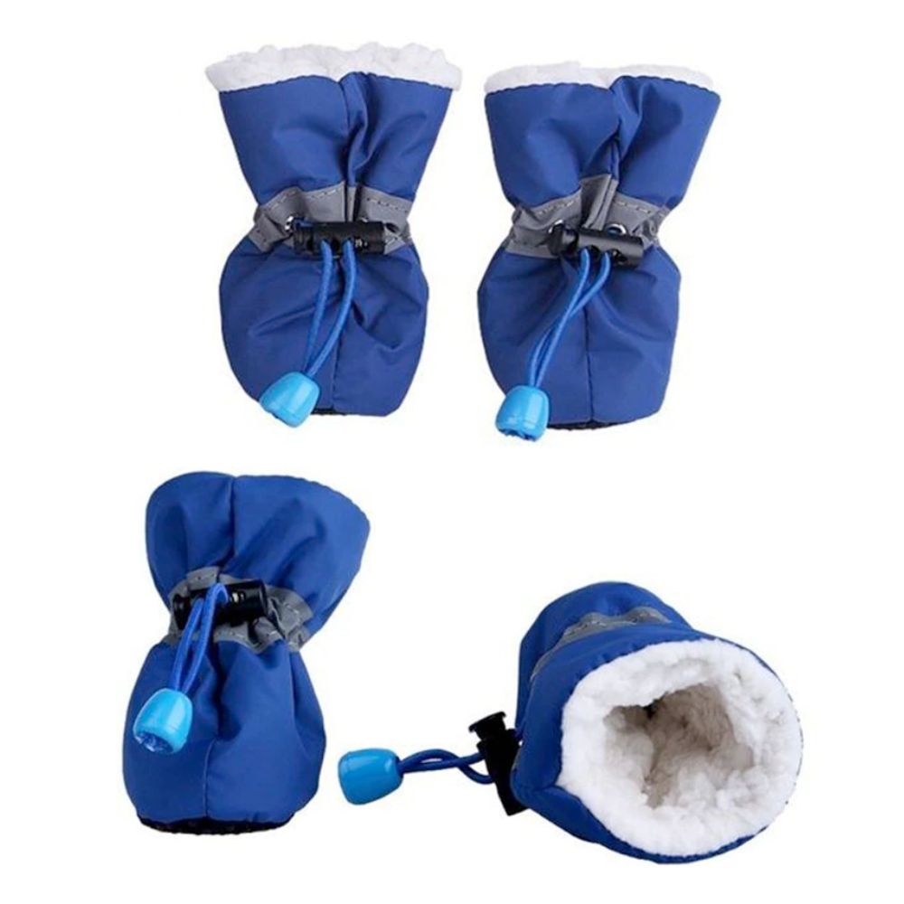 4-Piece Set of Shoes to Keep Your Dogs Warm During Winter