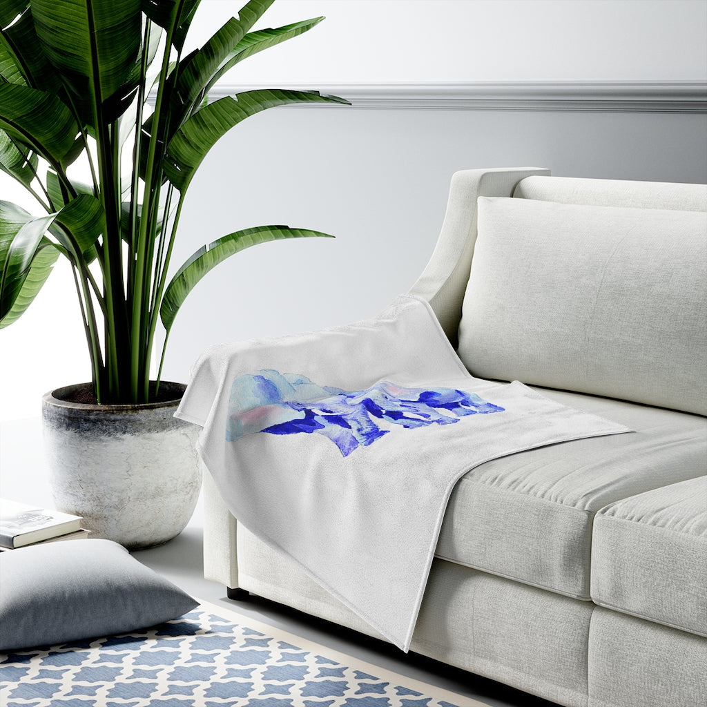 Auspicious Elephant Plush Velveteen Blanket for Mothers and Babies