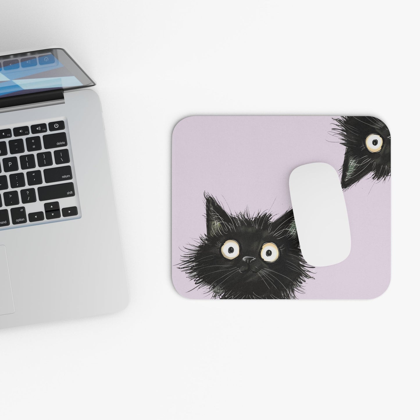 Inquisitive Ebony Feline Mouse Mat