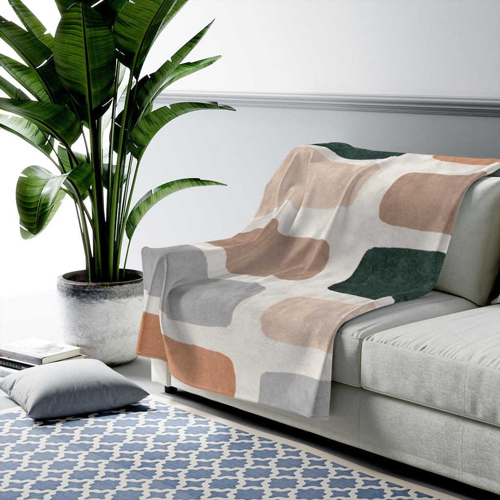 Plush Throw Blanket with Abstract Design