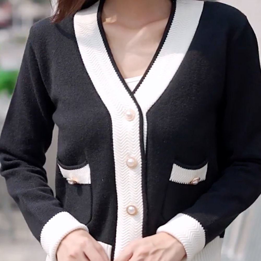 Women's V-Neck Contrast Sleeve Cardigan