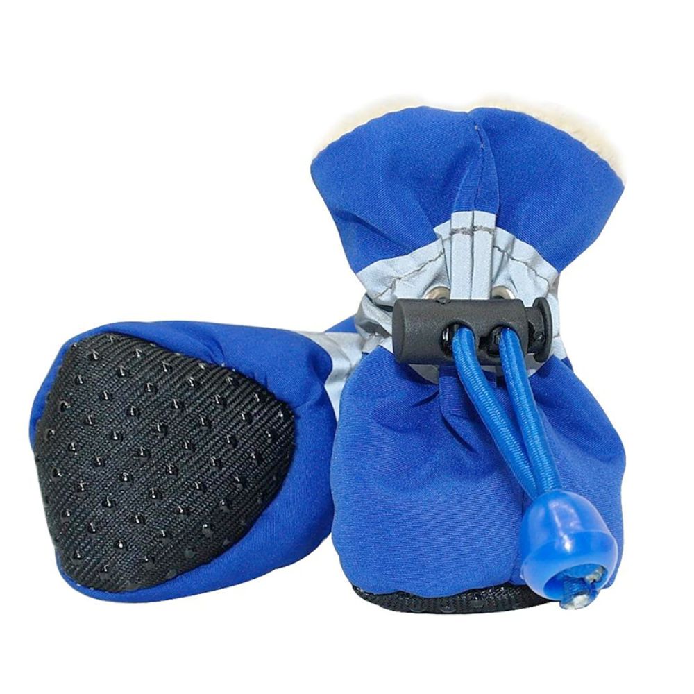 4-Piece Set of Shoes to Keep Your Dogs Warm During Winter