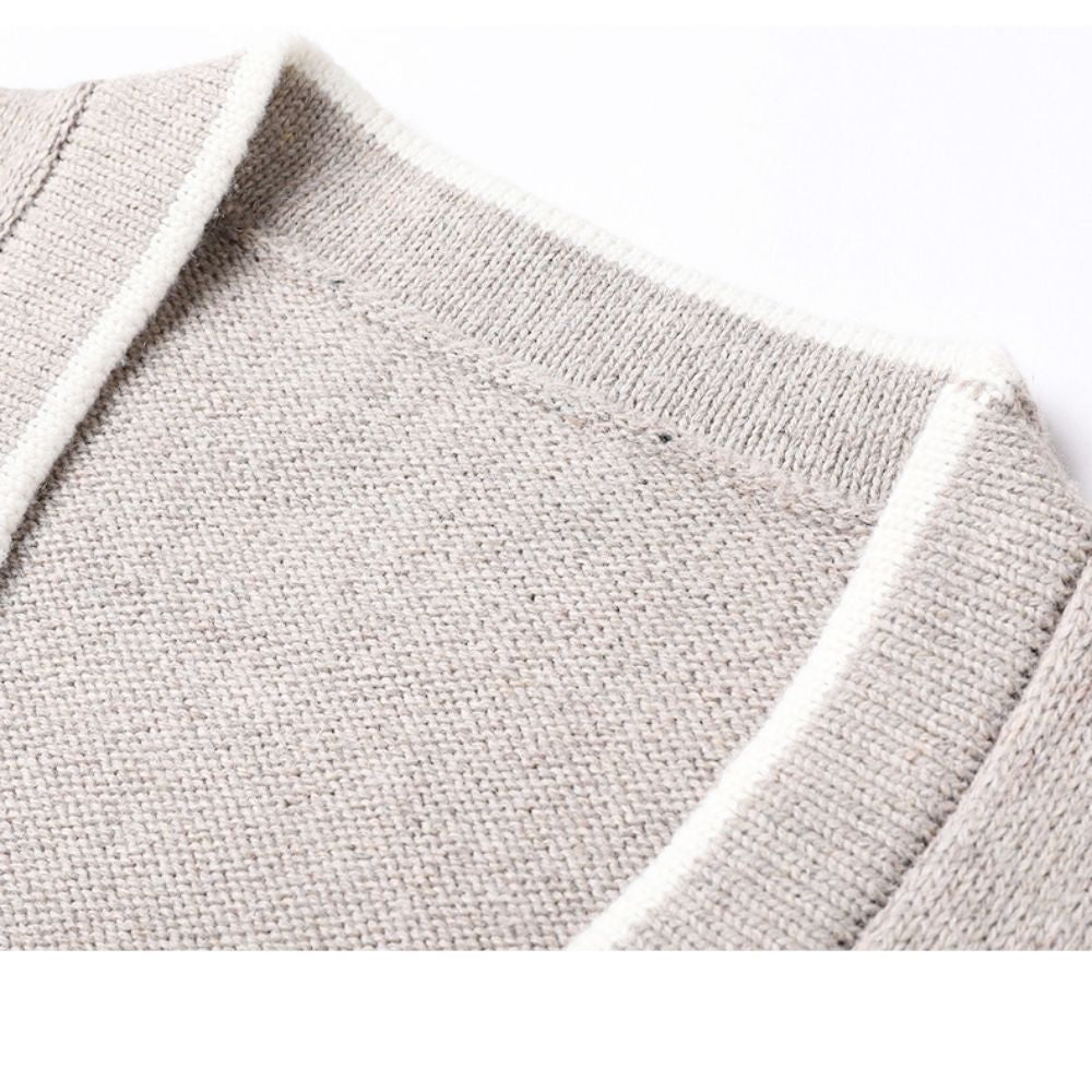 Men's Sweater with Crossed Elbow Patch and V-Neckline
