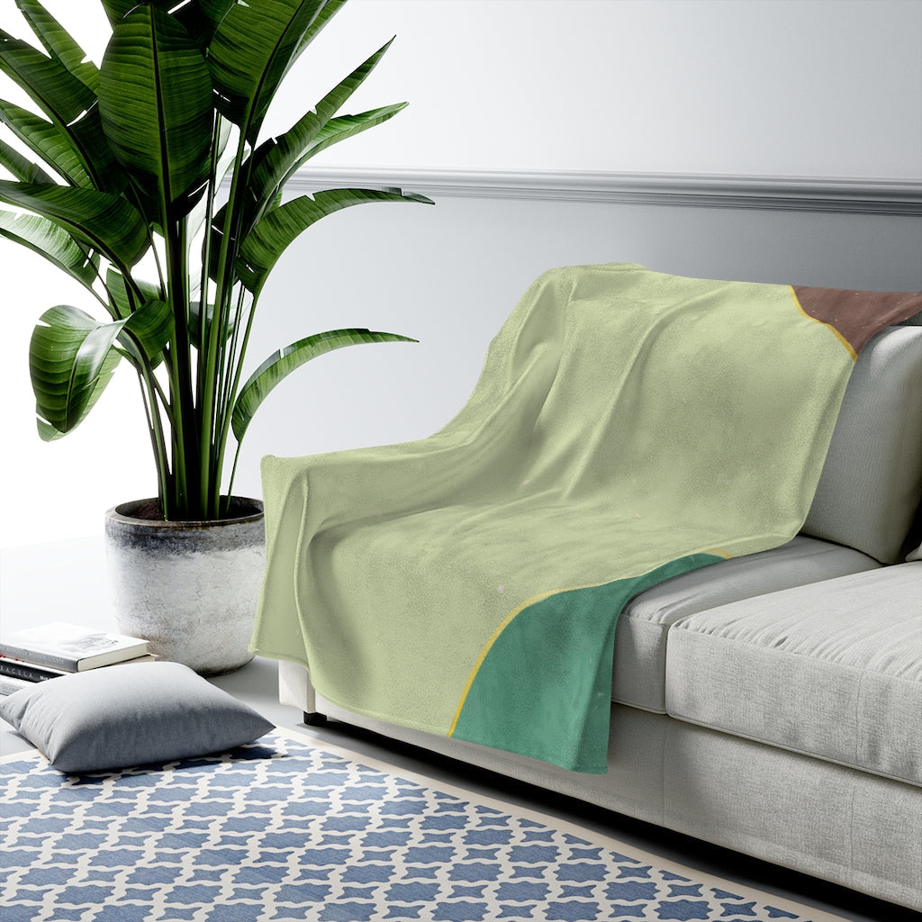 Velvety Plush Blanket for a Serene Mountain Experience