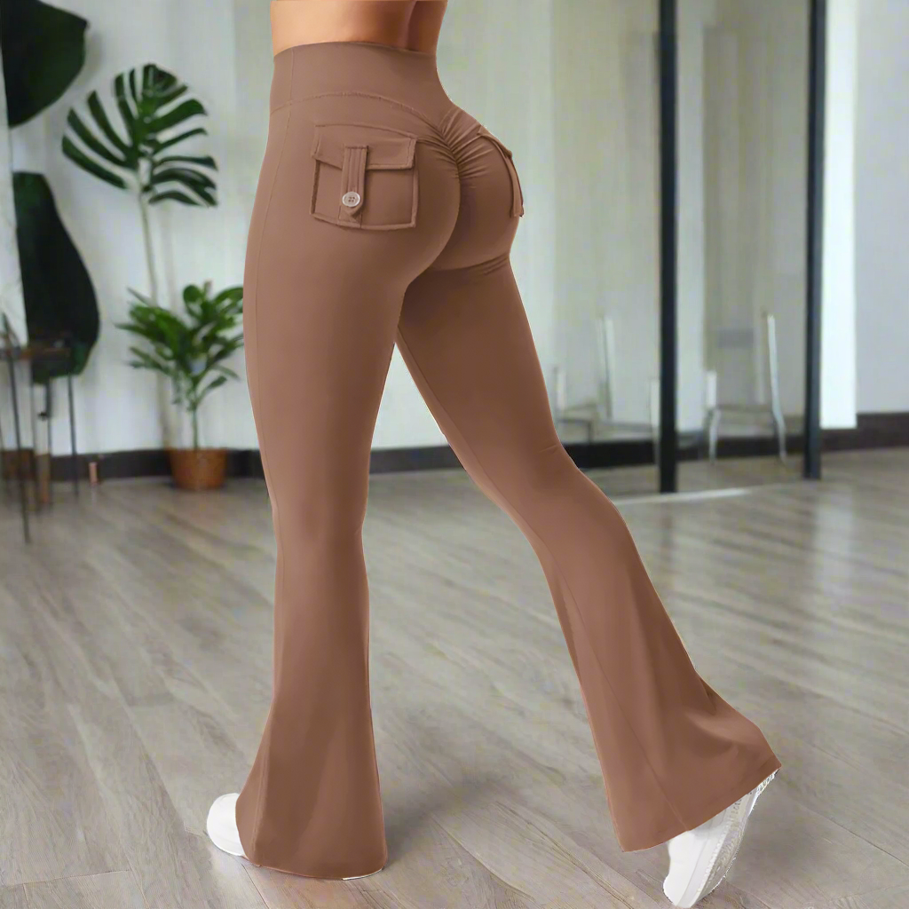 Yoga Leggings with Spacious Pockets for Wide Leg Movement