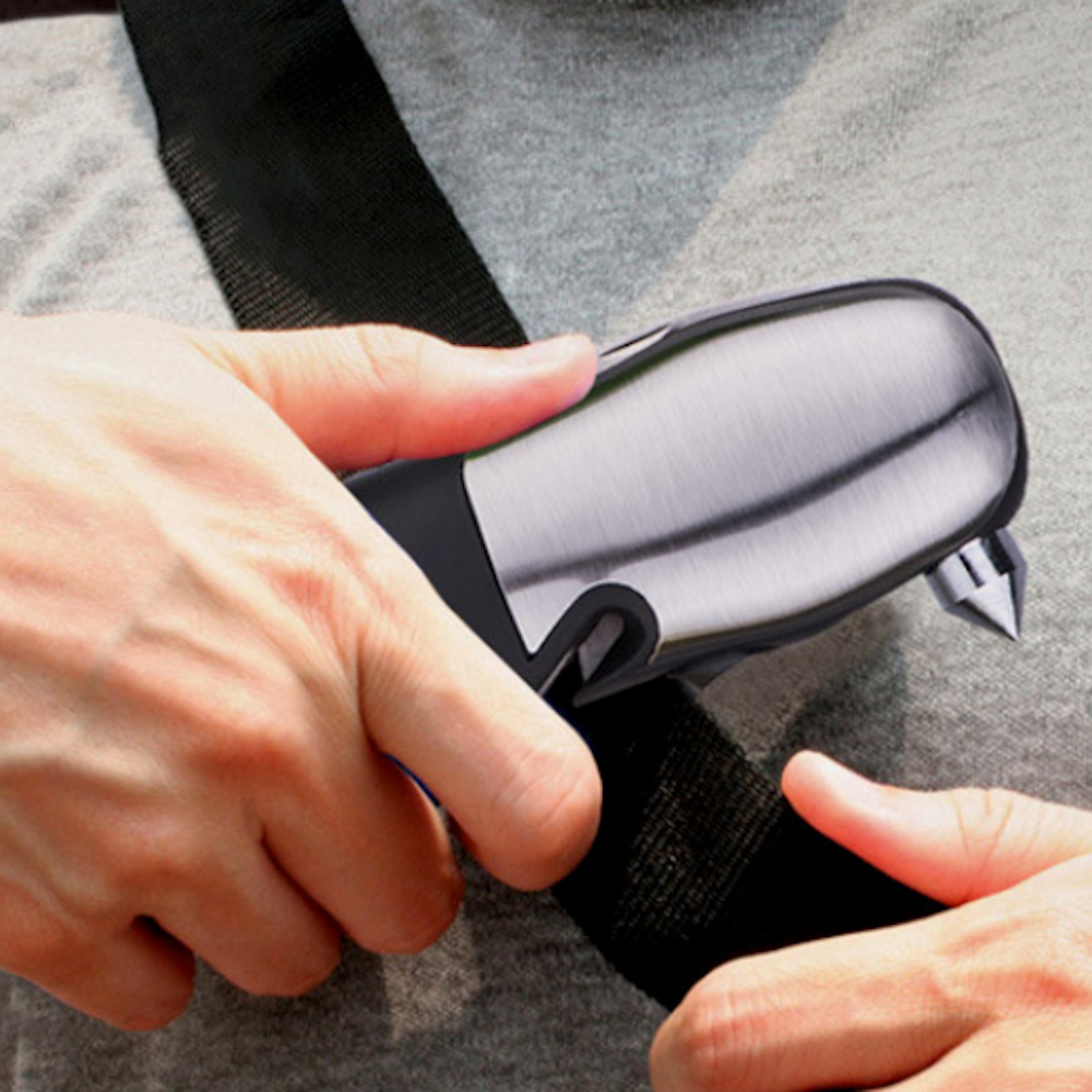 9-in-1 Emergency Flashlight Tools: Redefining the Essence