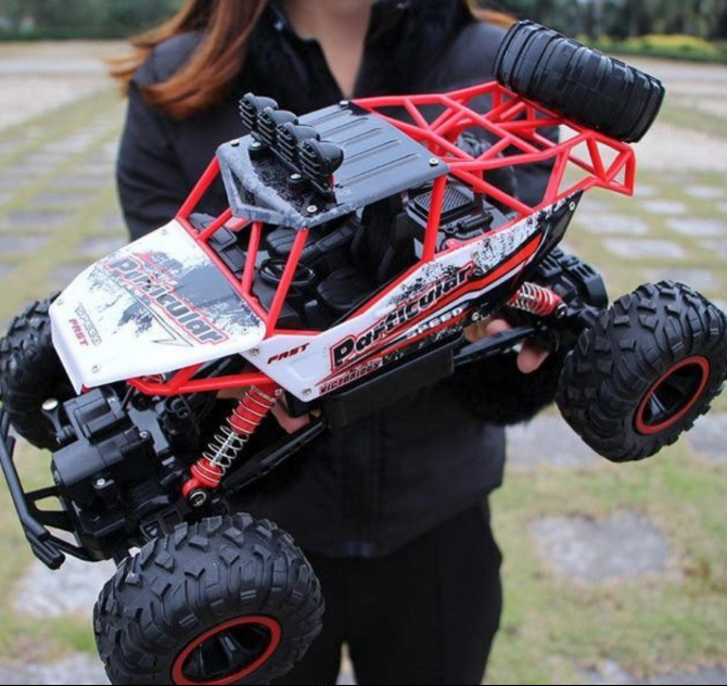 4WD Monster Truck with Dragon 2.4Ghz Remote Control