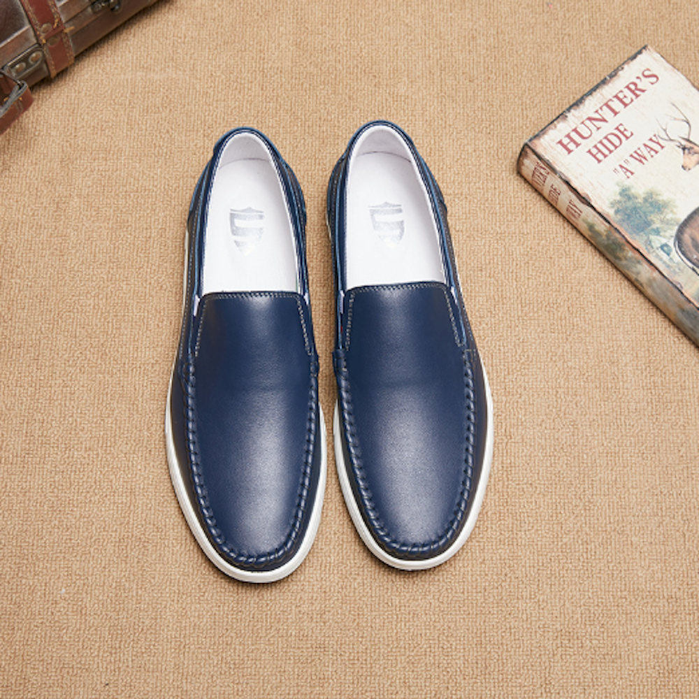 Casual Men's Loafer Footwear for Everyday Wear