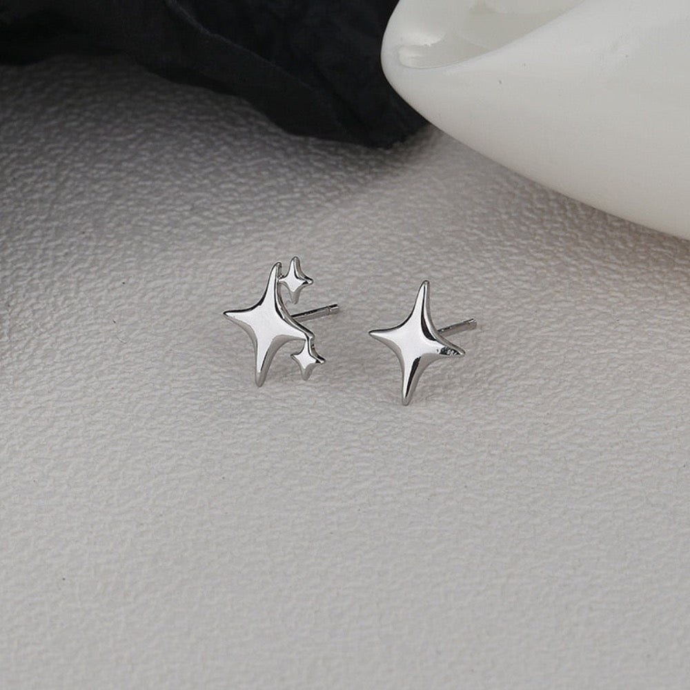 Asymmetric Star-shaped Earrings