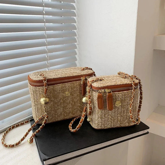 Summer Straw Bucket Bag for Women: Embrace the Season in Style!