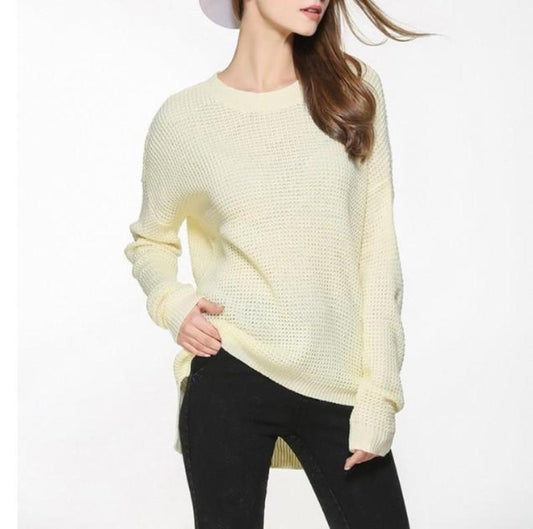 Soft Round Neck Sweater for Women: Maintaining Clarity and Distinction