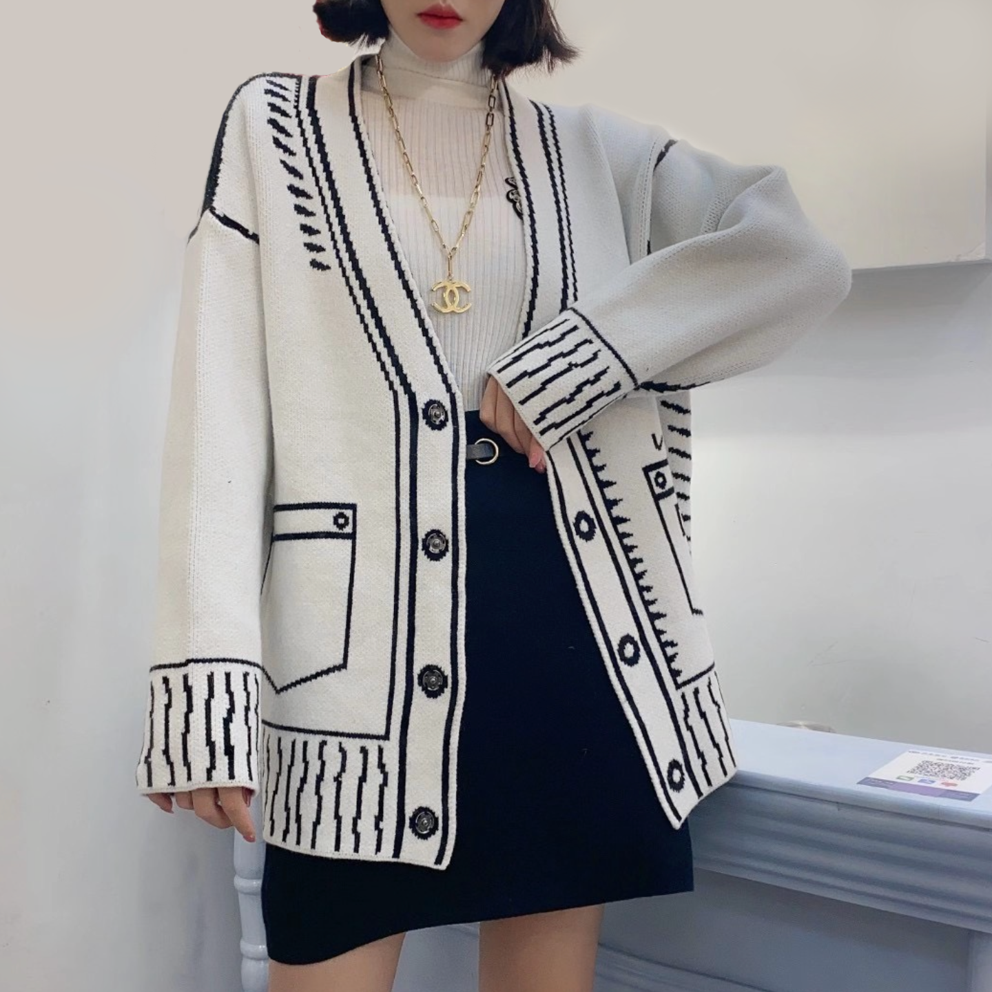 Batwing Cardigan for Women with Exquisite Print