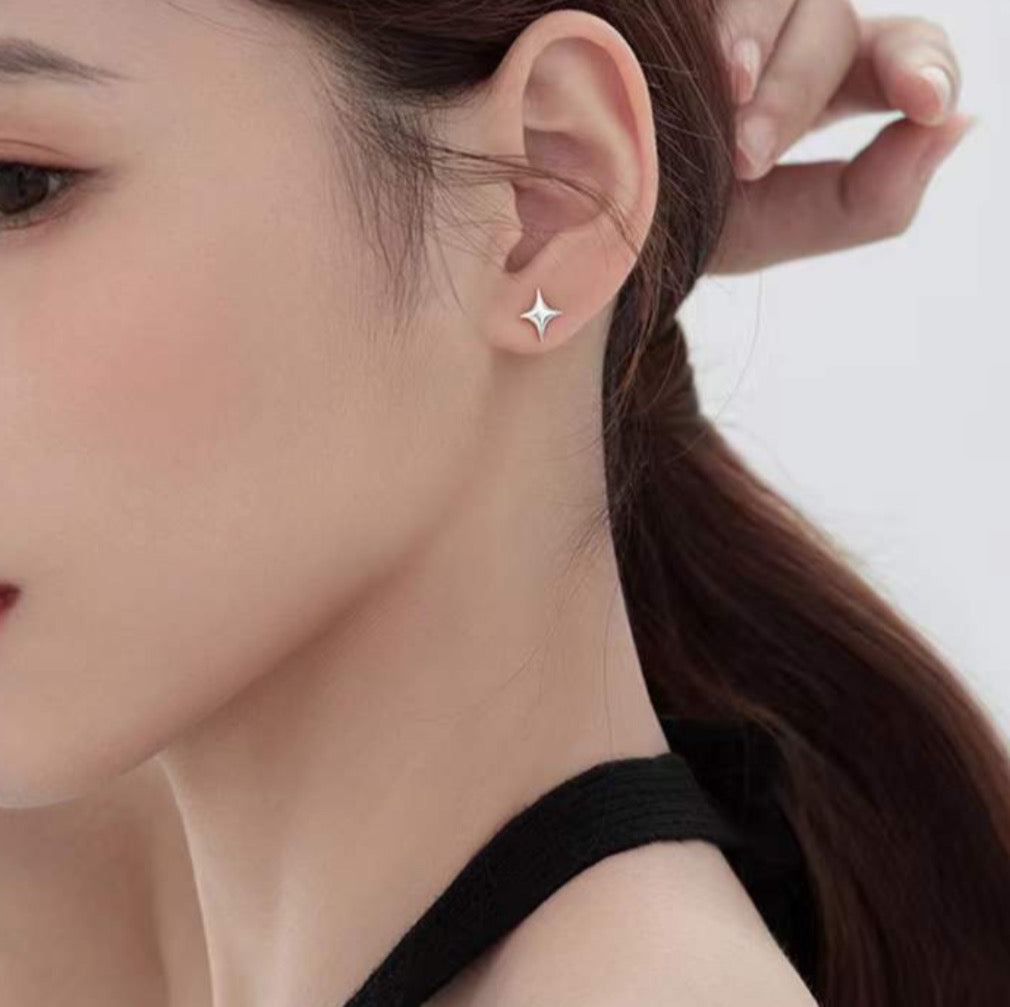 Asymmetric Star-shaped Earrings