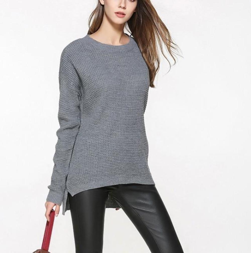 Soft Round Neck Sweater for Women: Maintaining Clarity and Distinction