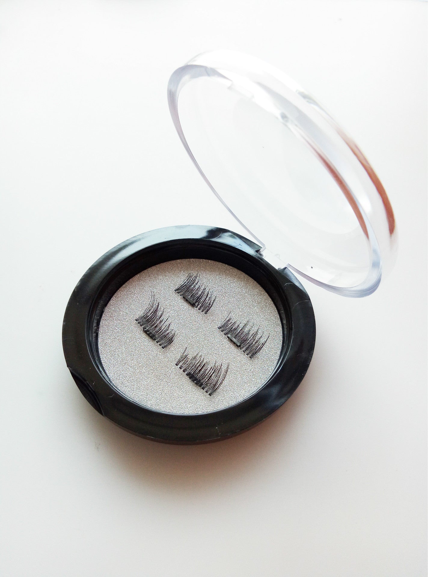 Two Sets of Magnetic False Eyelashes for Repeated Use in 3D Look