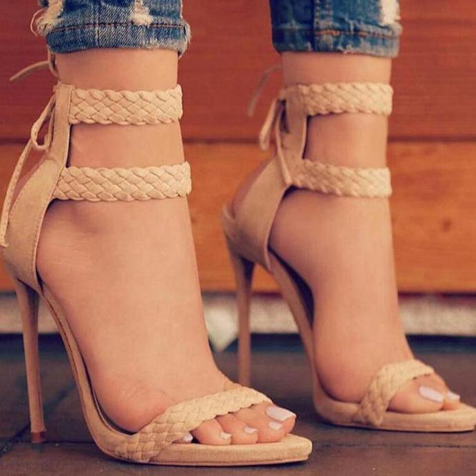 Strappy Heeled Sandals for the Summer Season