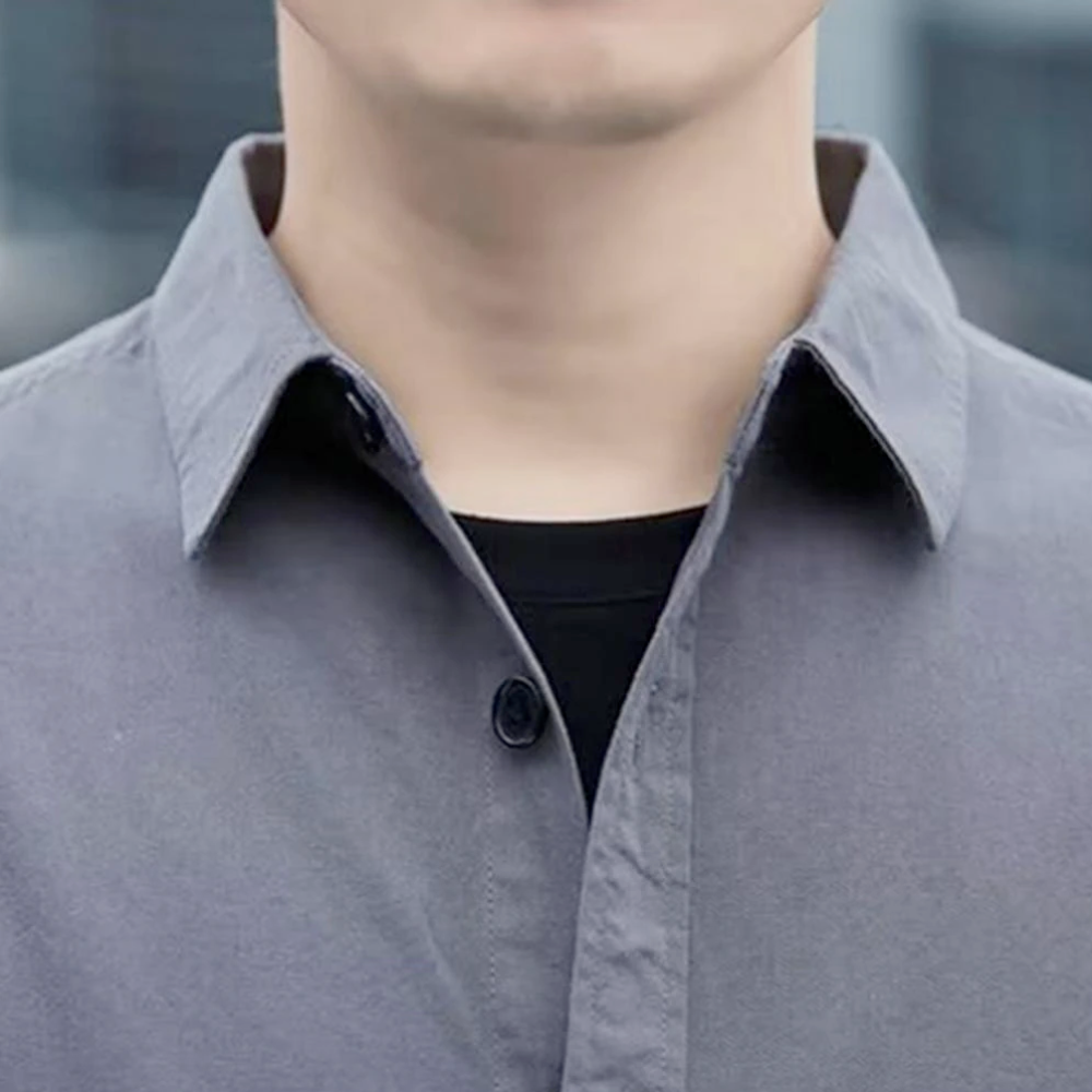 Men's Pocketed Button-Up Shirt