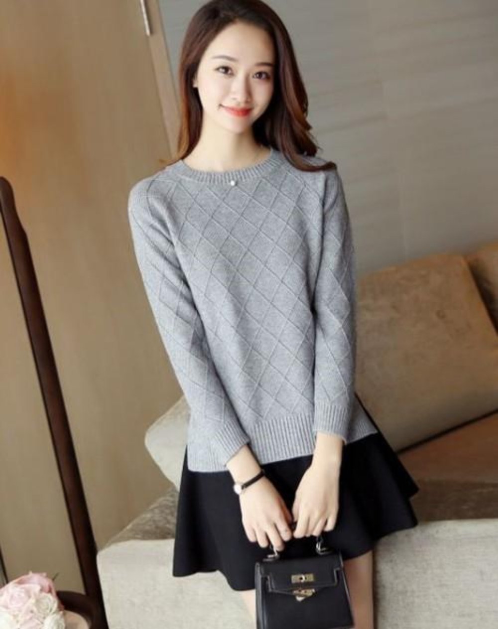 Slim-Fit Knit Top for Women with Round Neckline