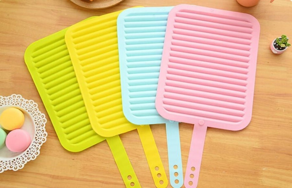Vibrant Heat Resistant Kitchen and Table Mats Set of 4