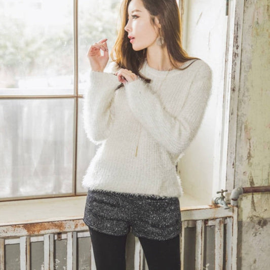 Soft Dreamy Women's Sweater Short