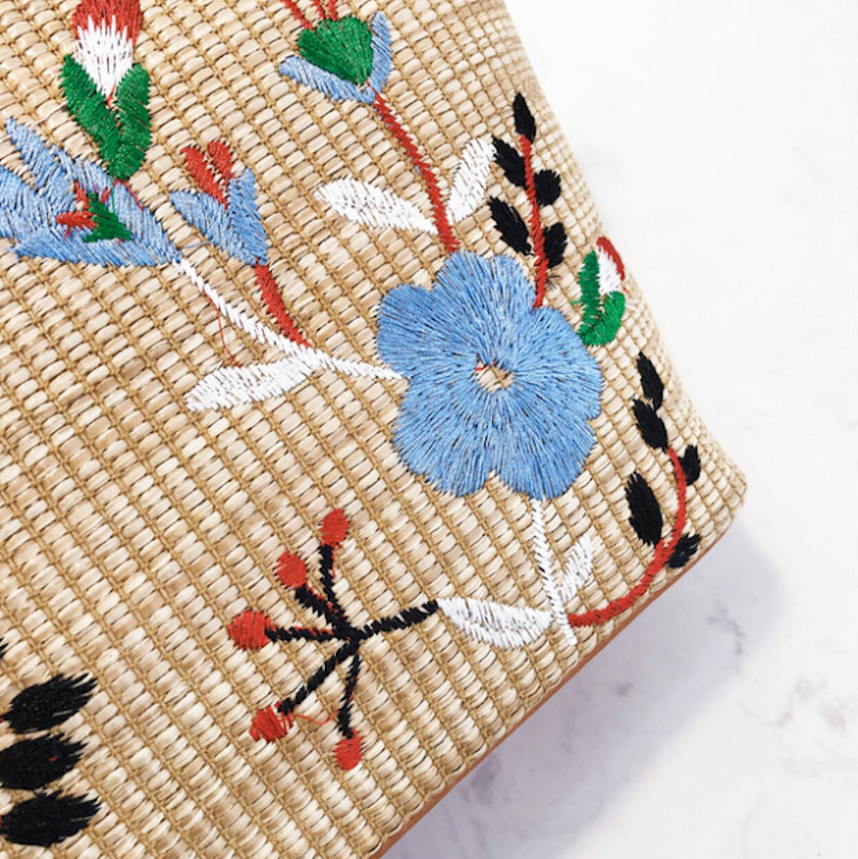 Straw Crossbody Bag with Beautiful Embroidery