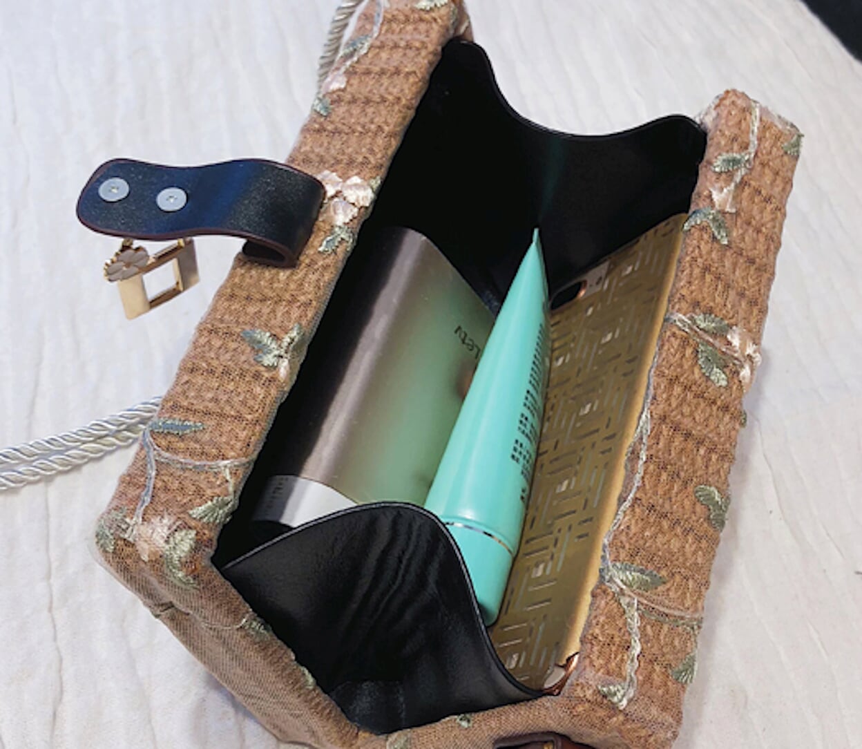 Straw Shoulder Bag with Floral Print