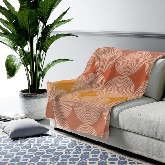 Plush Throw Blanket with Abstract Circle Design