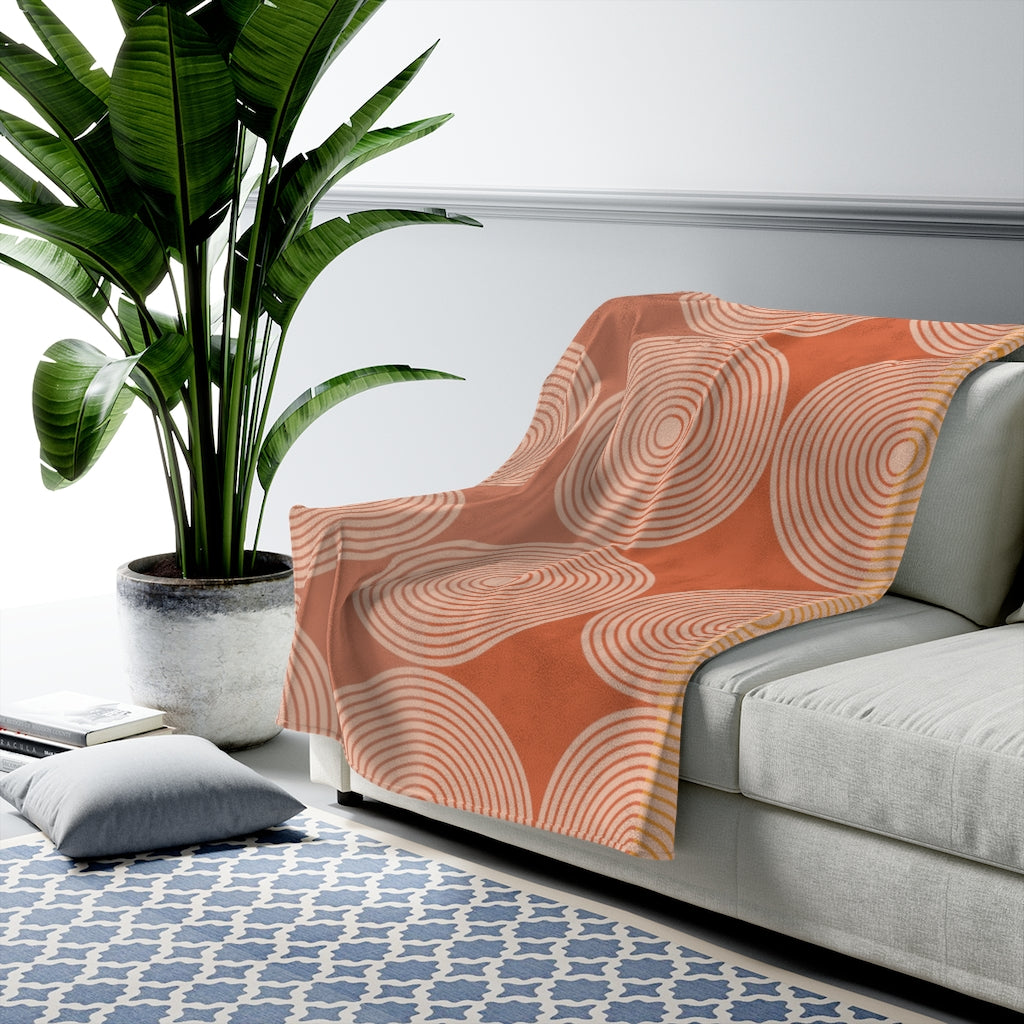 Plush Throw Blanket with Abstract Circle Design