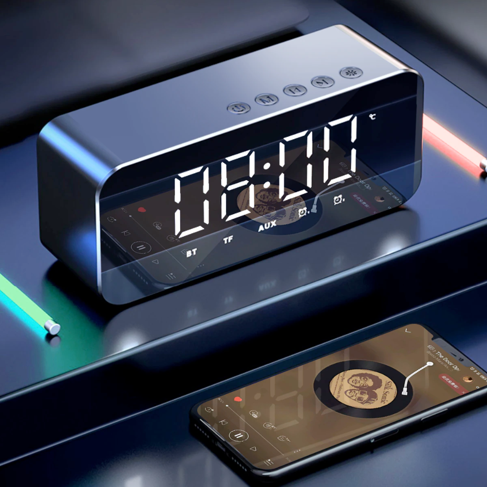 Compact Wireless Speaker with FM Radio Connectivity