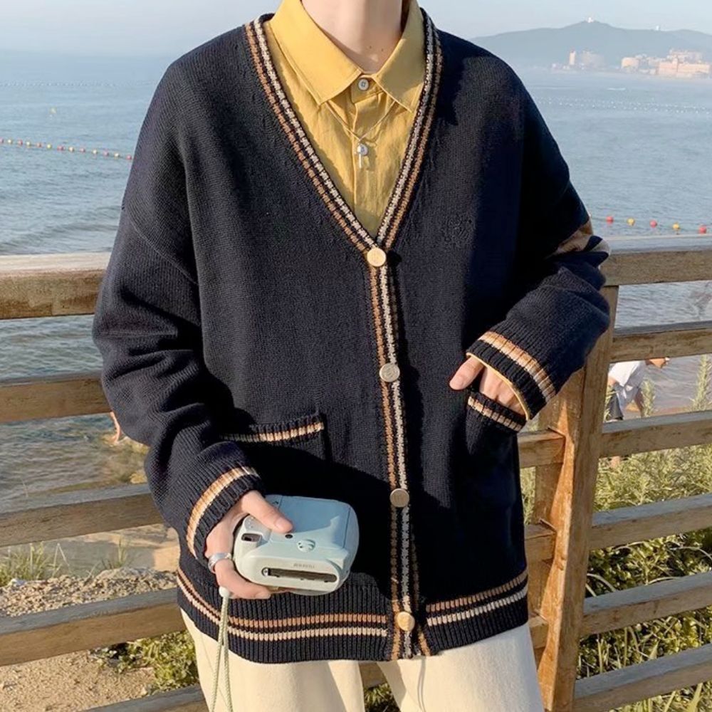 Men's Cardigan with Front Pockets - V Neck Design