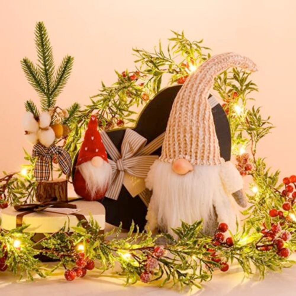 Lighted Festive Red Berry Garland Decoration for the Holidays