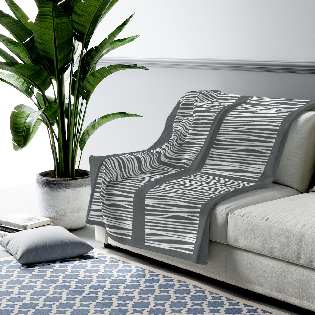 Plush Throw Blanket with Abstract Dark Gray Lines