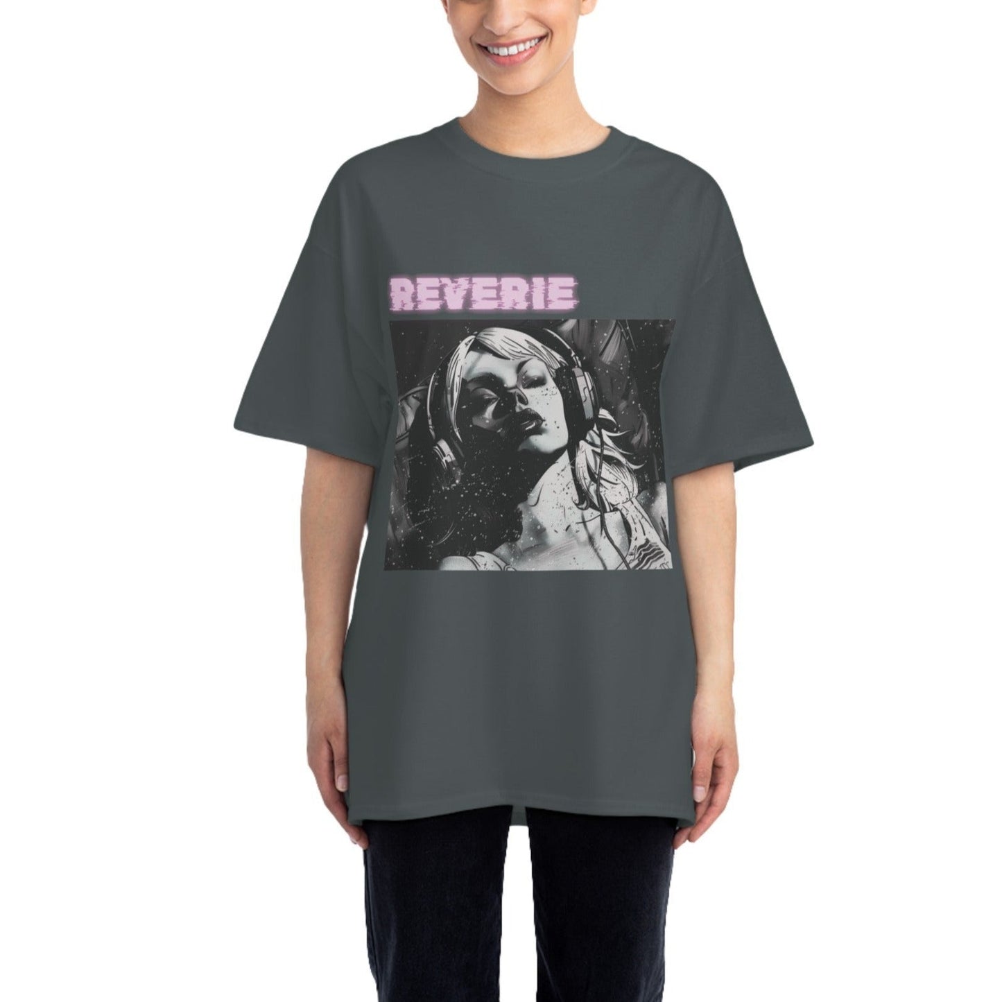 Oversize T-Shirt with a Retro Vibe