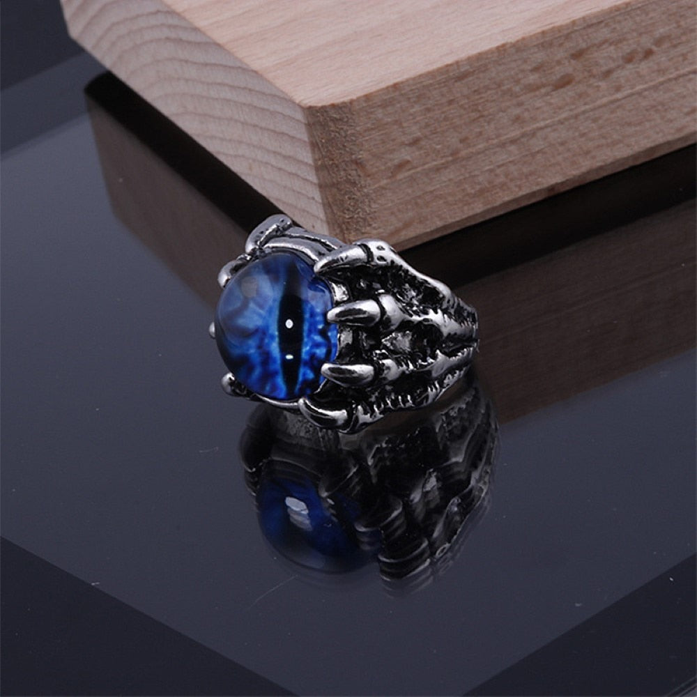 Eye-Emblazoned Claw Ring