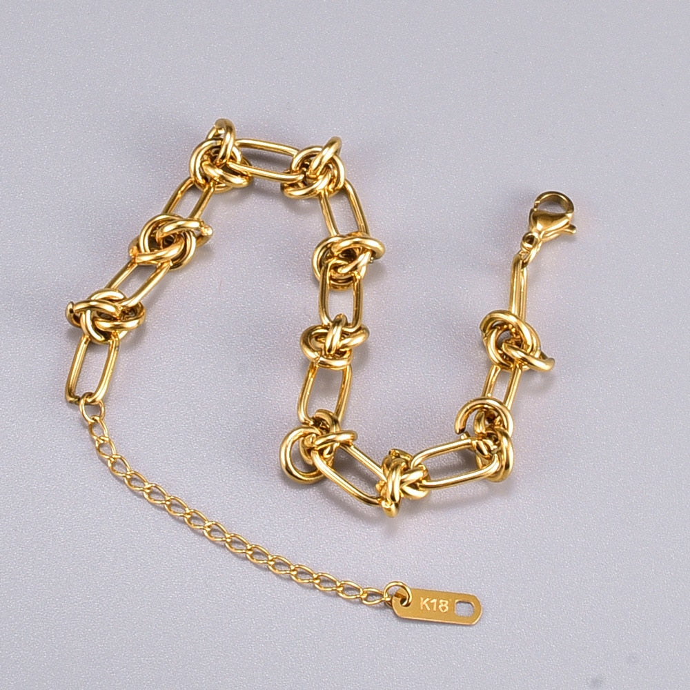 Knot-Embellished Chain Link Bracelet
