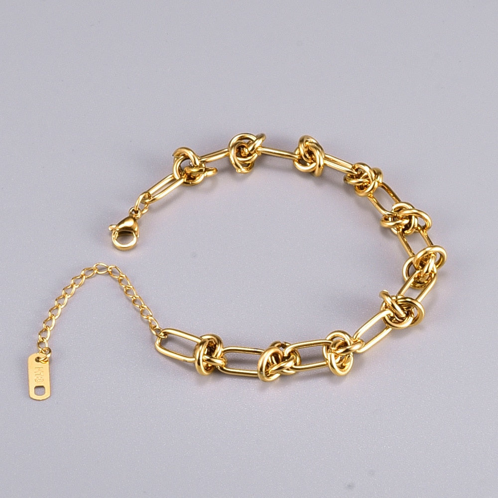 Knot-Embellished Chain Link Bracelet