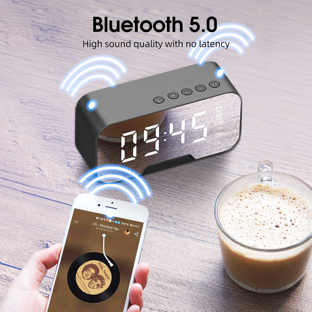 Compact Wireless Speaker with FM Radio Connectivity