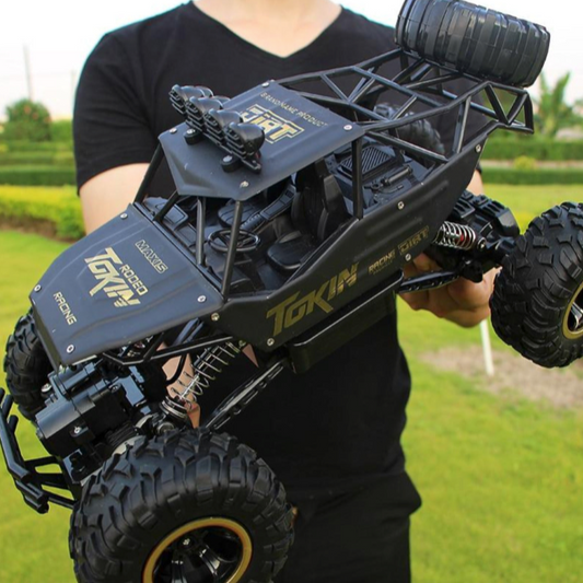 4WD Monster Truck with Dragon 2.4Ghz Remote Control
