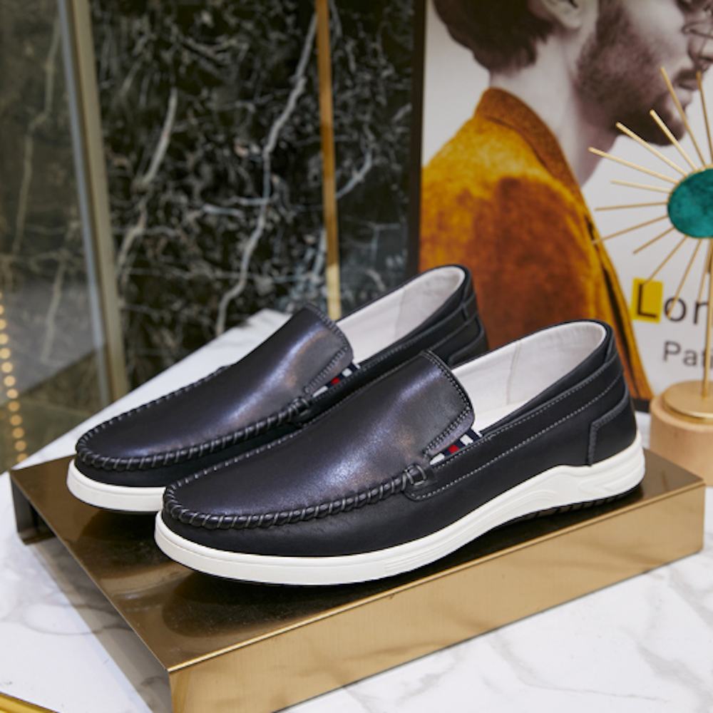 Casual Men's Loafer Footwear for Everyday Wear