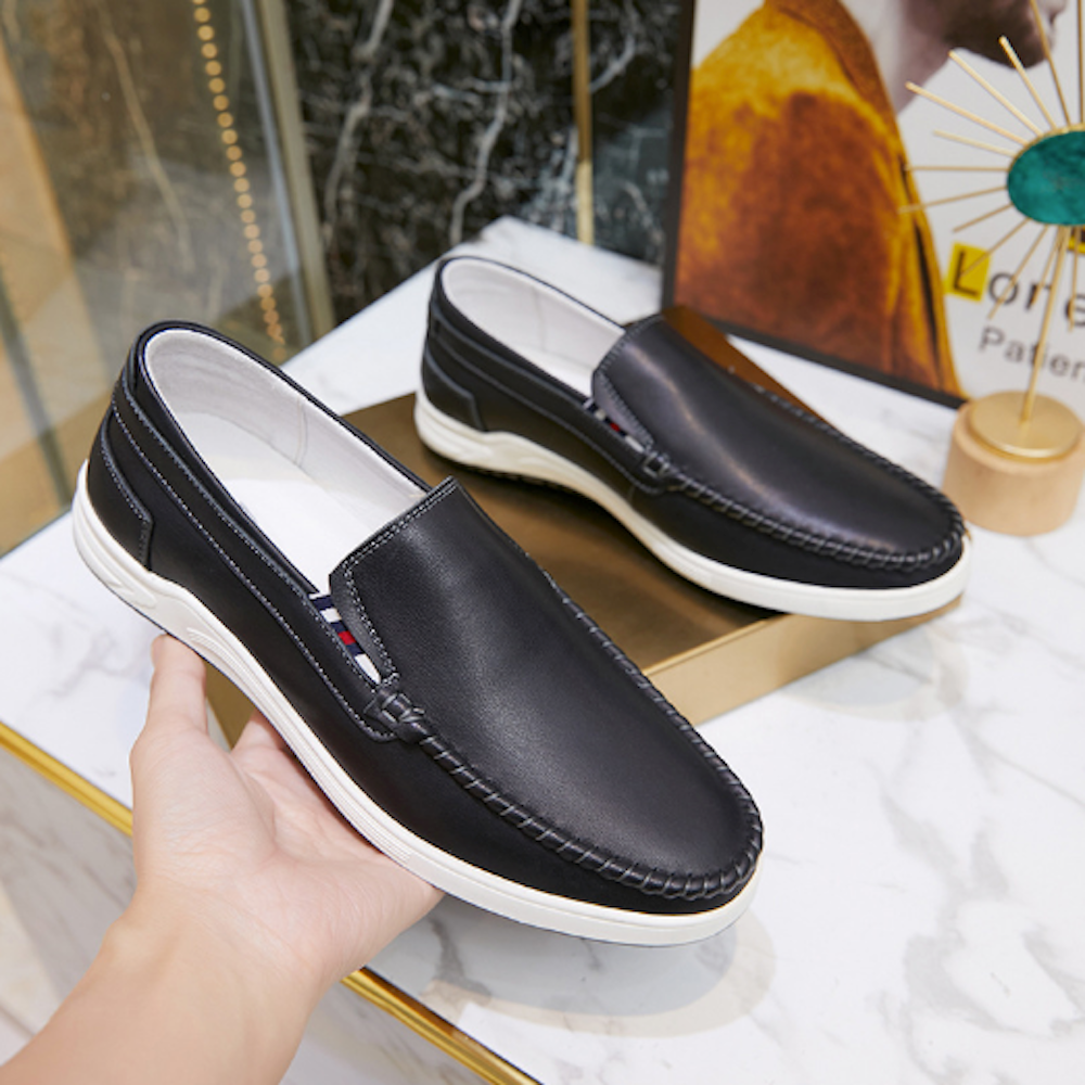 Casual Men's Loafer Footwear for Everyday Wear