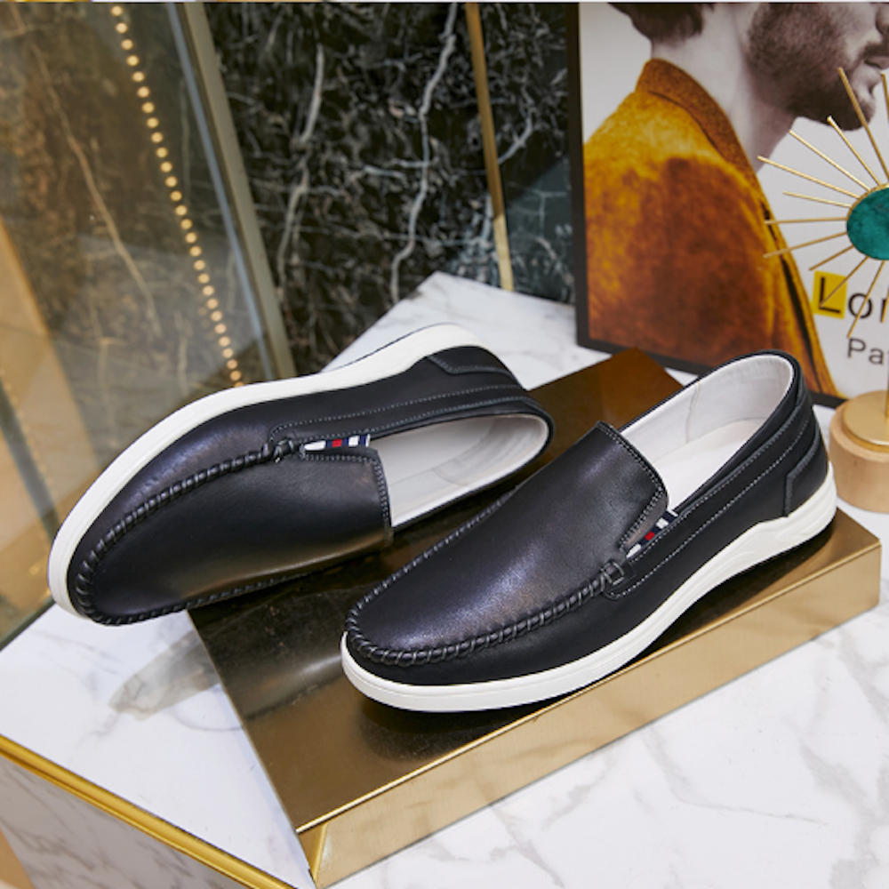 Casual Men's Loafer Footwear for Everyday Wear