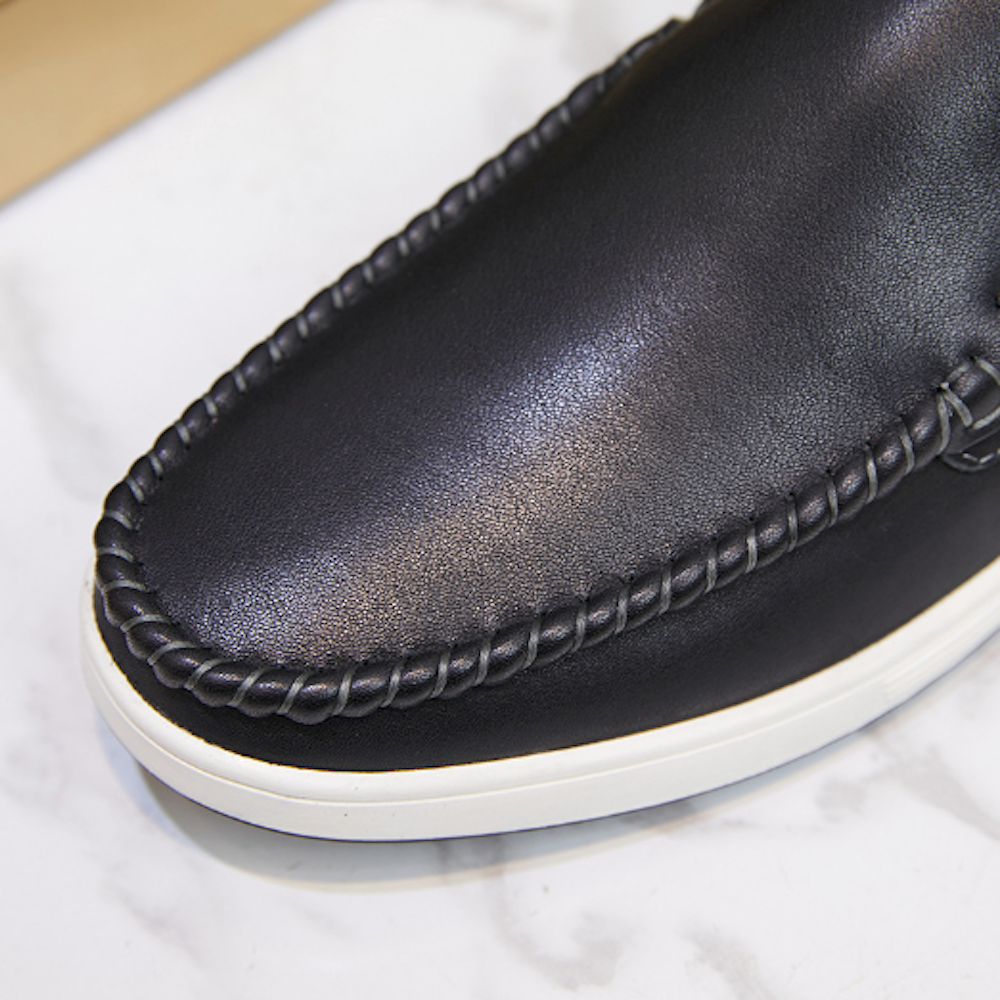 Casual Men's Loafer Footwear for Everyday Wear