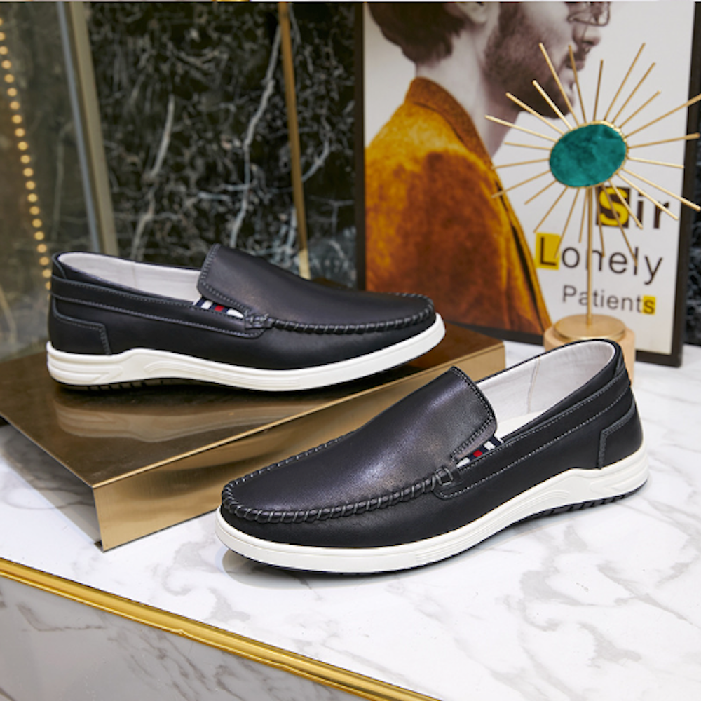 Casual Men's Loafer Footwear for Everyday Wear