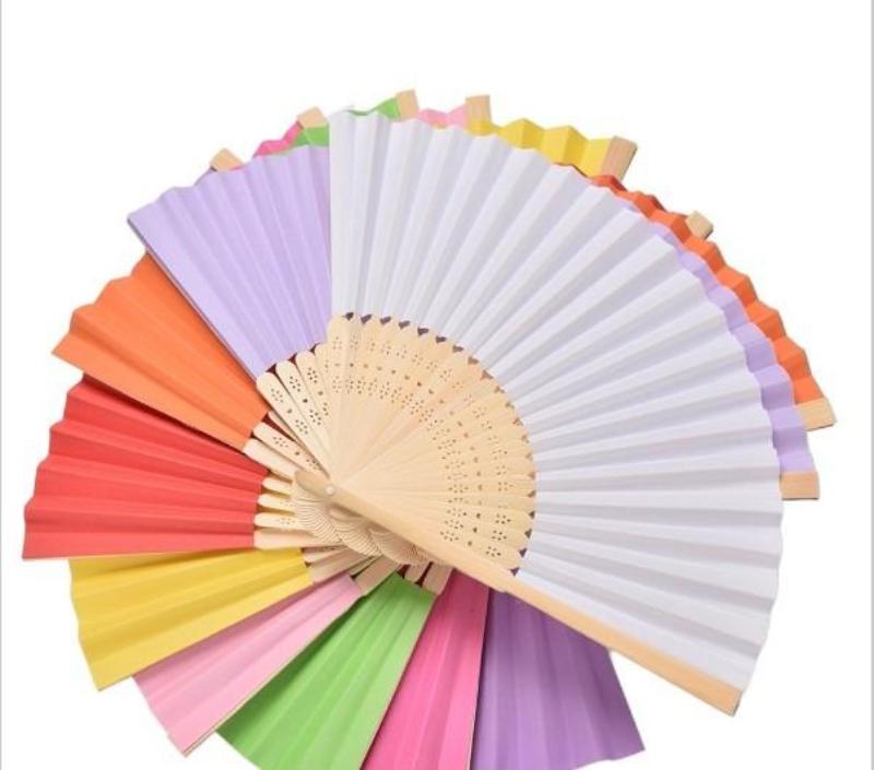 Pack of 8 Fan Wedding Souvenirs