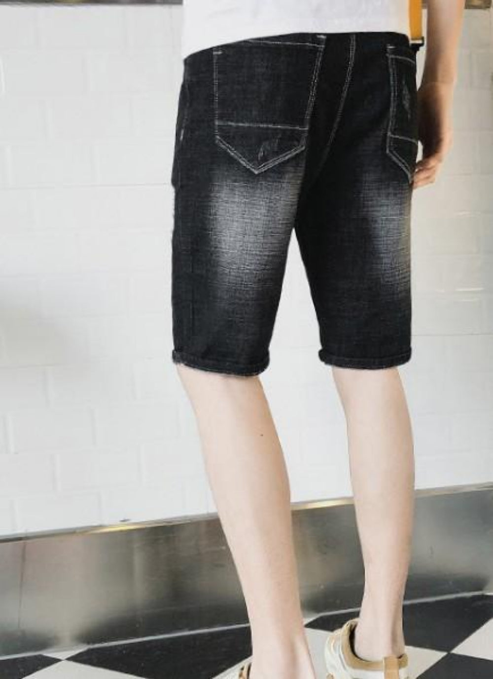 Denim Knee-Length Shorts for Men's Casual Wear