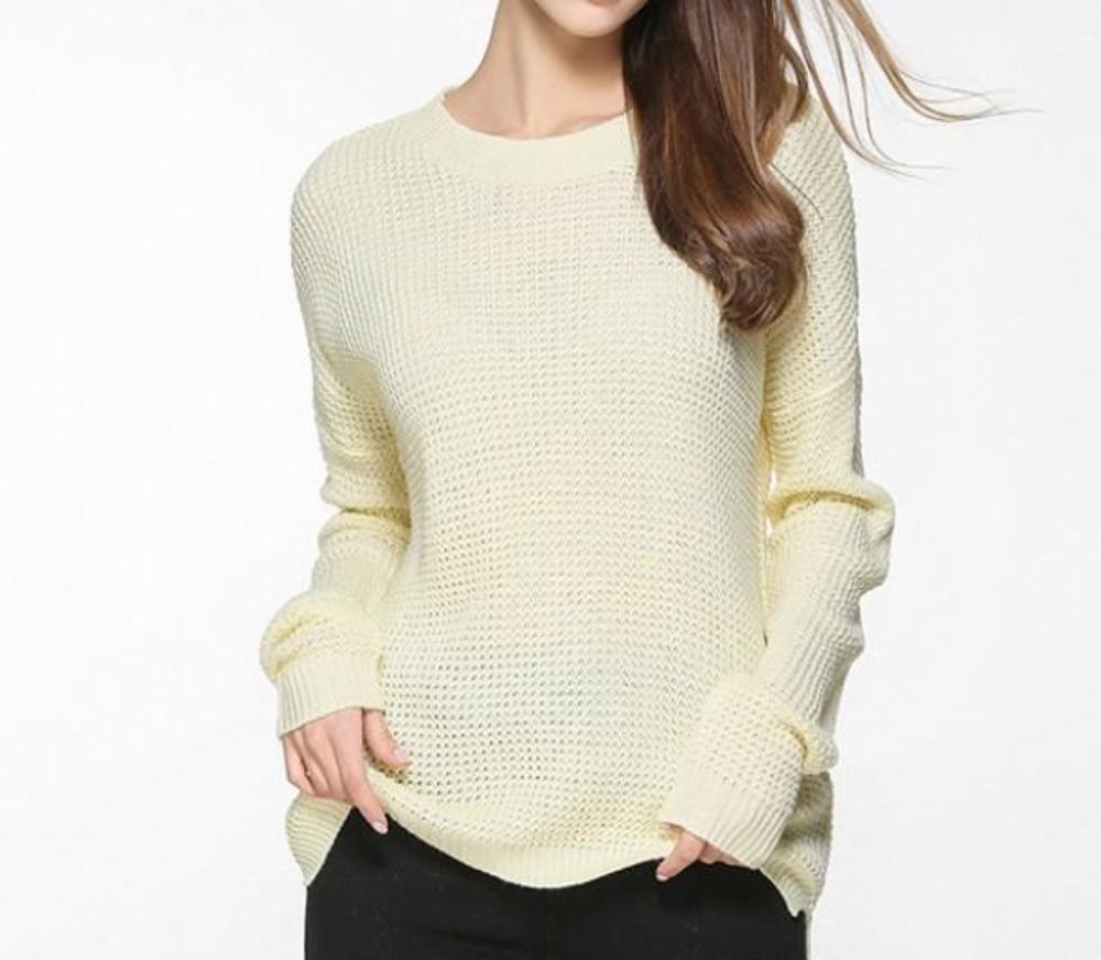 Soft Round Neck Sweater for Women: Maintaining Clarity and Distinction