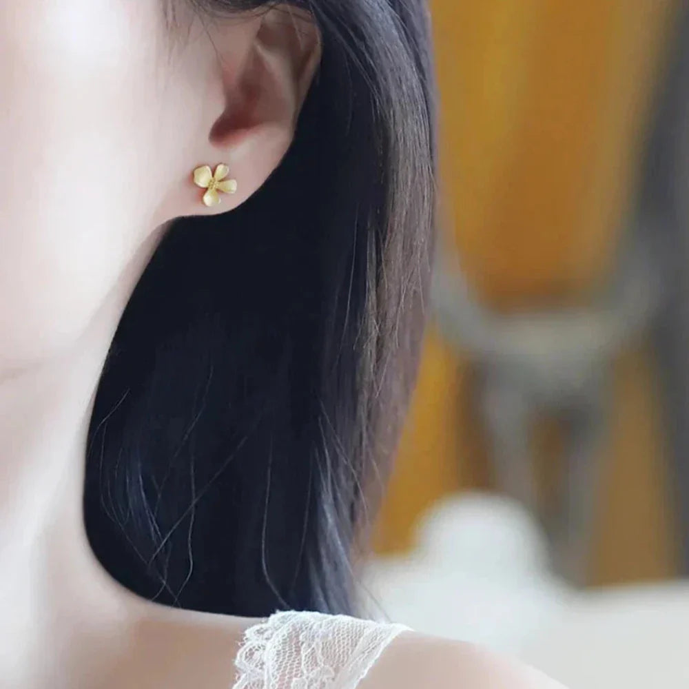Floral Stud Earrings for a Subtle and Elegant Look