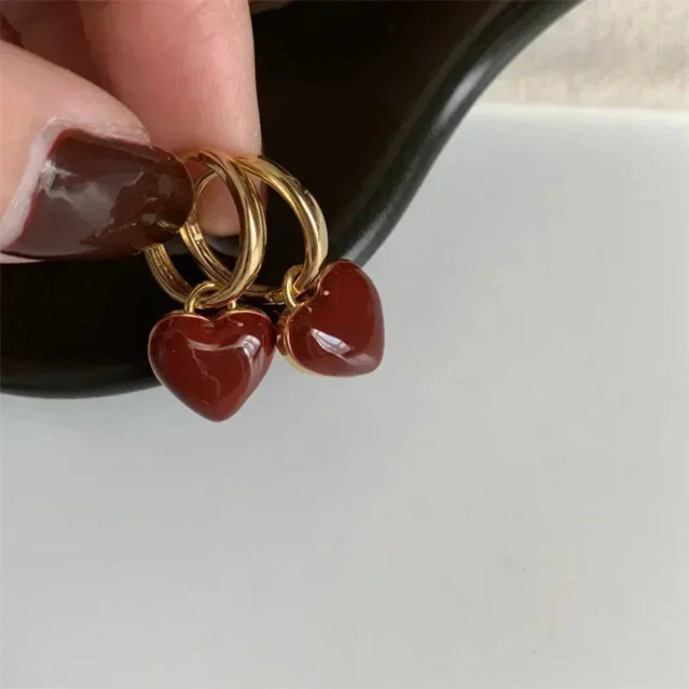 Heart-shaped Vintage Drop Earrings